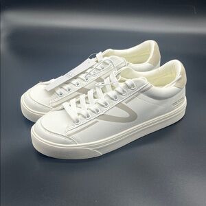 TRETORN Hopper Canvas‎ Athletic Sneakers, Lace-up Closure, White/Grey 6.5